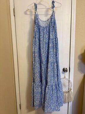 SHEIN Blue and White Floral Tie-Strap Maxi Dress